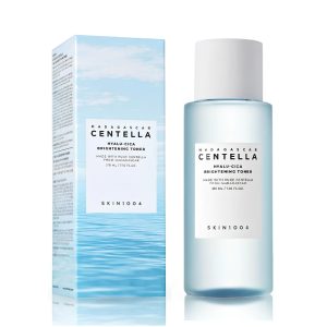 Nước hoa hồng Skin1004 Madagascar Centella Hyalu-cica Brightening Toner 210ml
